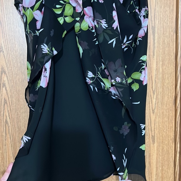 Black floral fully lined flowing 12 P skirt Sale - Picture 5 of 9
